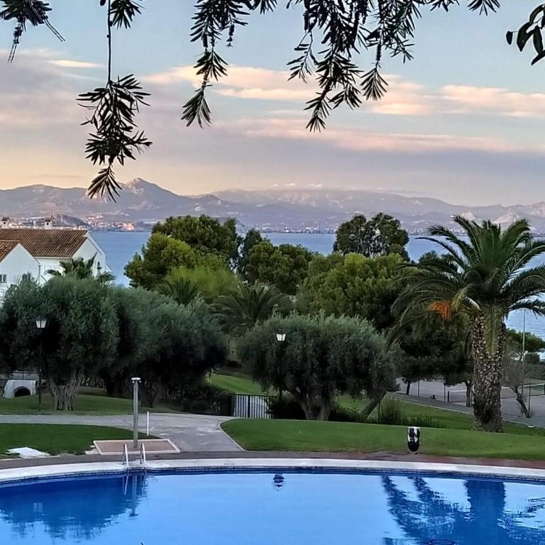 Gran Vista - Two-Bedroom Apartment with Balcony and Terrace - 13