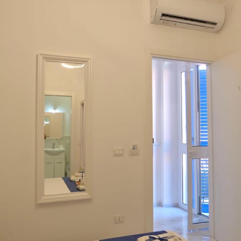 98 House -No elevator in the city center - Double Room with Private Bathroom - 5