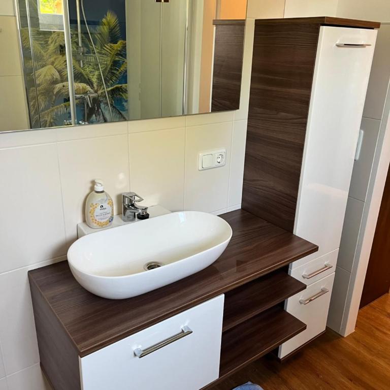 Sunside Apartments - Apartment mit 1 Schlafzimmer und Gartenblick - 17