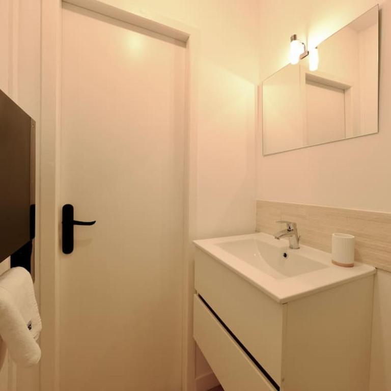 Rouen centre - Les Capucins - One-Bedroom Apartment - 7