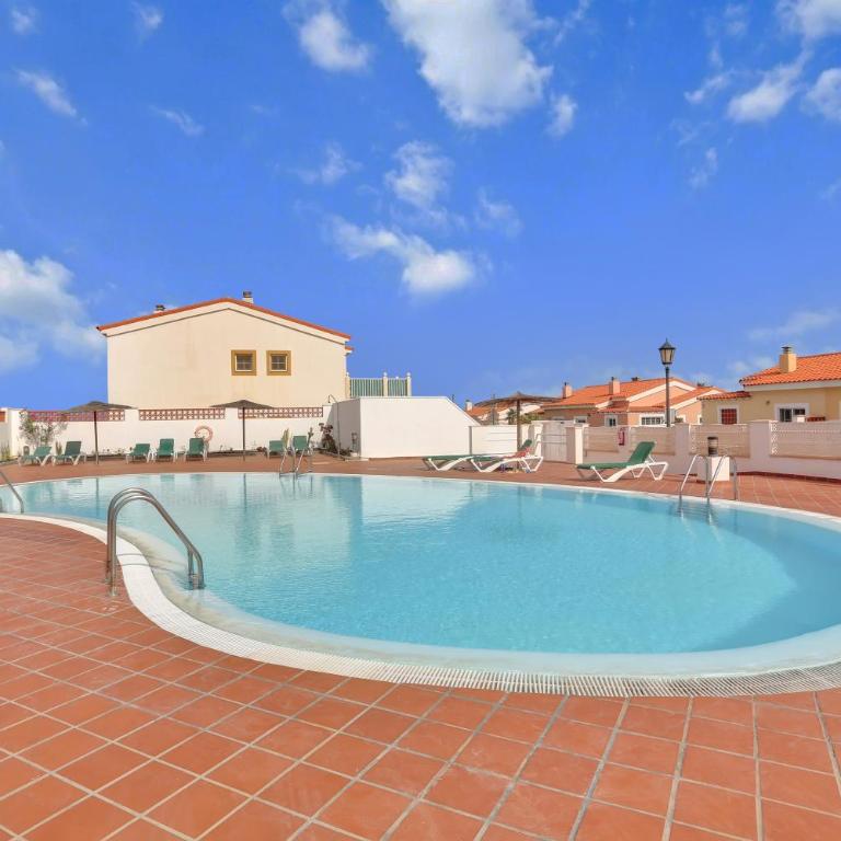 Georgina - Two-Bedroom House - 1