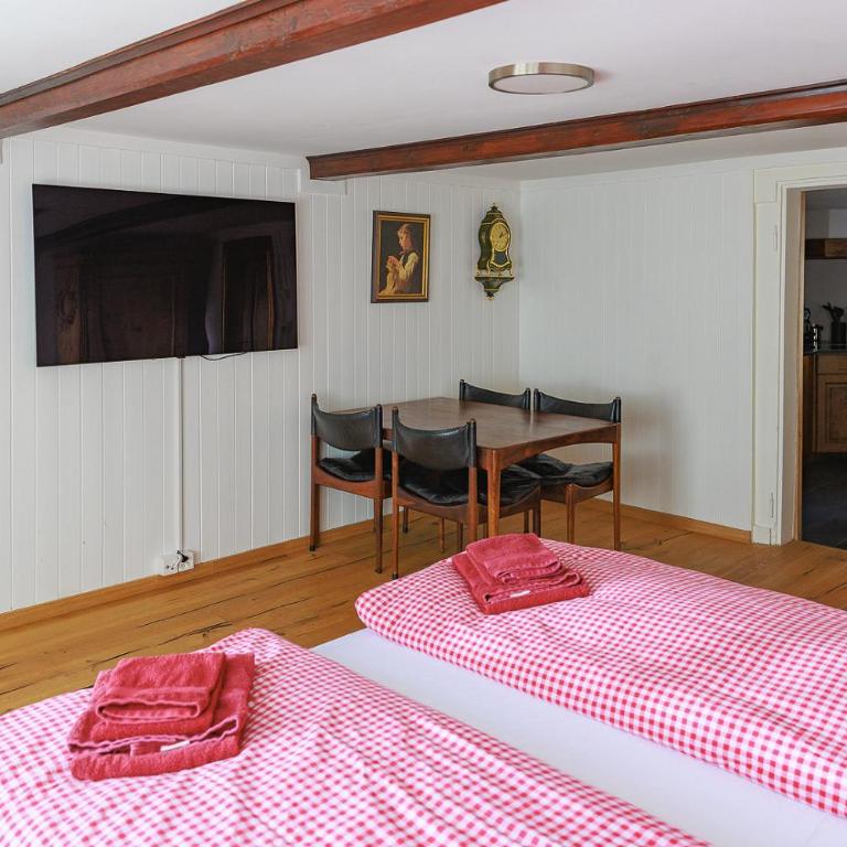 Charming Alpine Retreat by Apartments Capricorn - Apartment mit 2 Schlafzimmern - 2