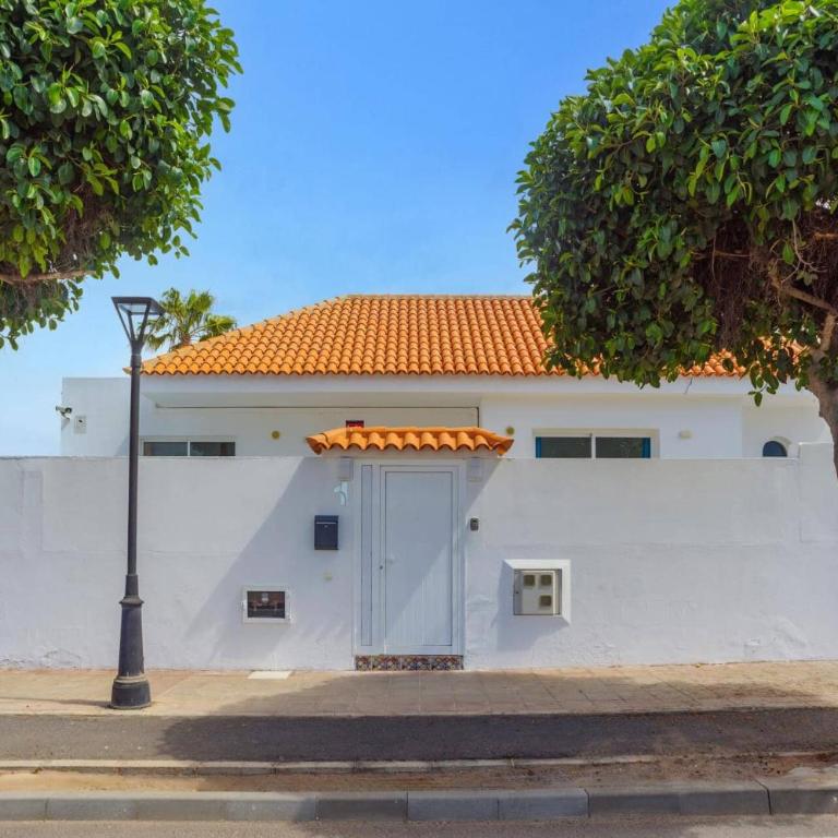 Villa Esmeralda by Villa Plus - Villa - 26