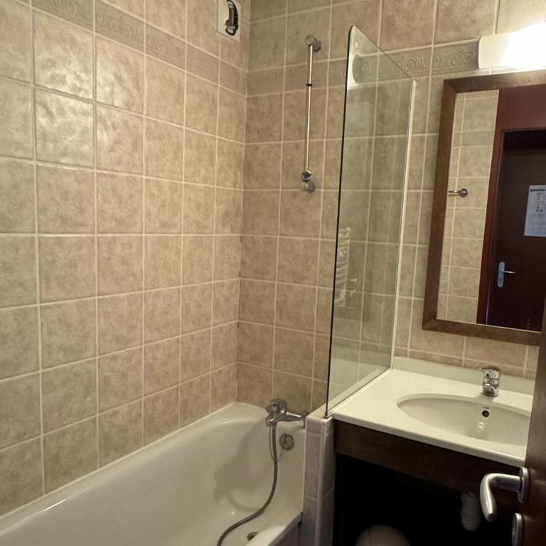 Appartement au pied des pistes avec balcon et casier à skis - Appartement 1 Chambre - 11
