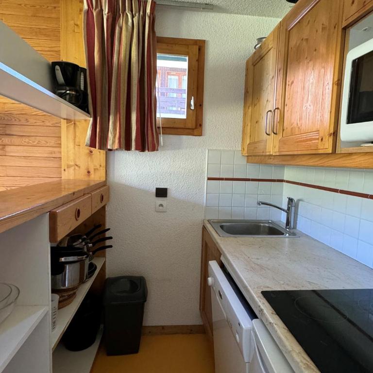 Appartement fonctionnel 5 pers · Skis aux pieds · Animaux admis - Appartement 1 Chambre - 12