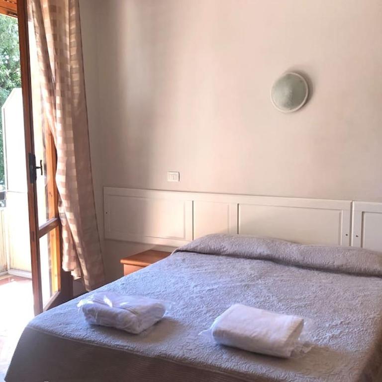 Sansovino Bed and Car - Chambre Double ou Lits Jumeaux avec Salle de Bains Privative Externe - 3