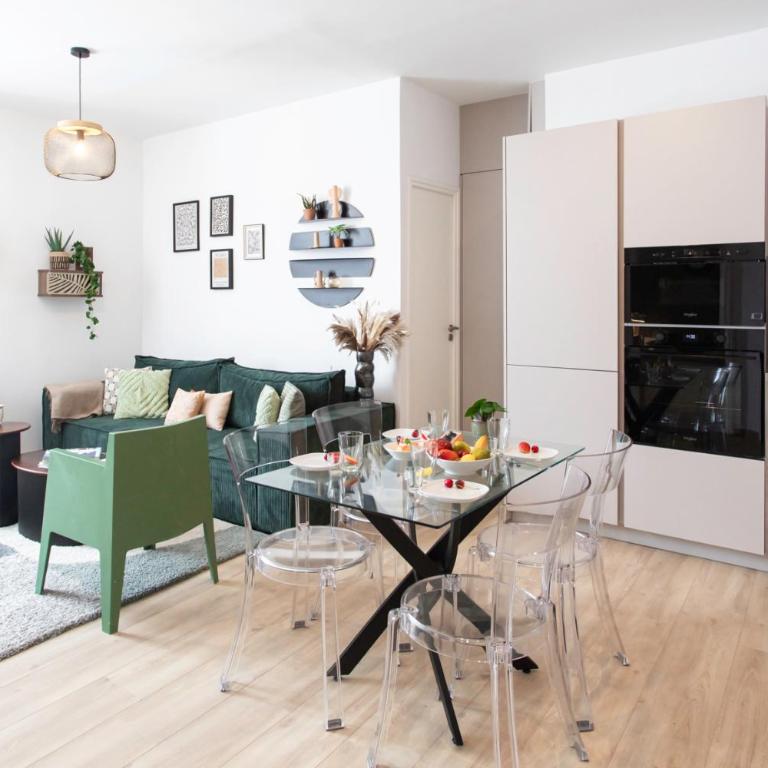 L52 Staywizus - 2BDR Massena central, 2 min from the beach AC - Appartement 1 Chambre - 8