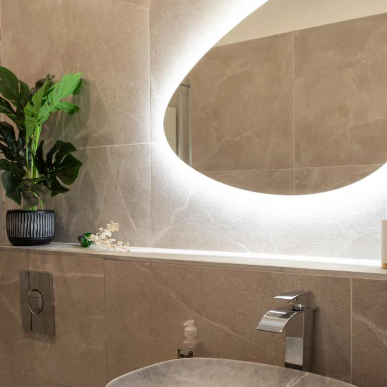 L52 Staywizus - 2BDR Massena central, 2 min from the beach AC - Appartement 1 Chambre - 30
