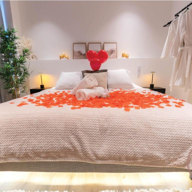 Riviera Bliss - One-Bedroom Apartment - 8
