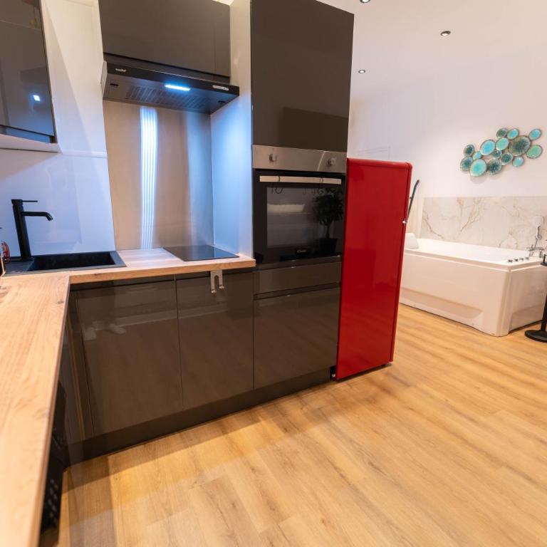 Riviera Bliss - One-Bedroom Apartment - 15