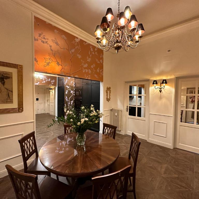 Santa Caterina Palace Apartment in Florence-3 Bedroom - Appartamento con 3 Camere da Letto - 98