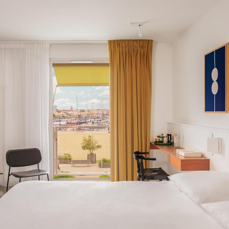 Hôtel Vertime - Chambre Double Confort - Vue sur Port - 4