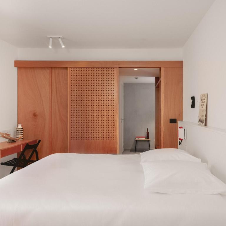 Hôtel Vertime - Chambre Double Confort avec Balcon - Vue sur Port - 2