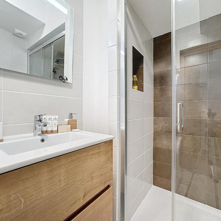 Les 3 Mousquetons-appartement-6-8 Pers-Proche centre - Apartment - 8