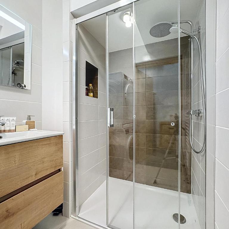 Les 3 Mousquetons-appartement-6-8 Pers-Proche centre - Apartment - 26