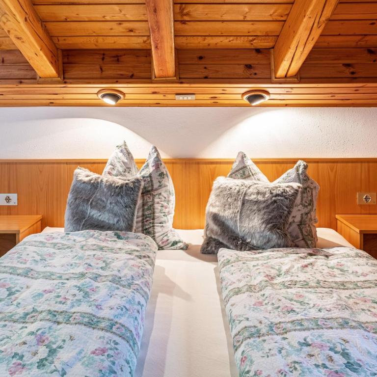 Sirena Carezza Apartments - One-Bedroom Apartment with View - 25