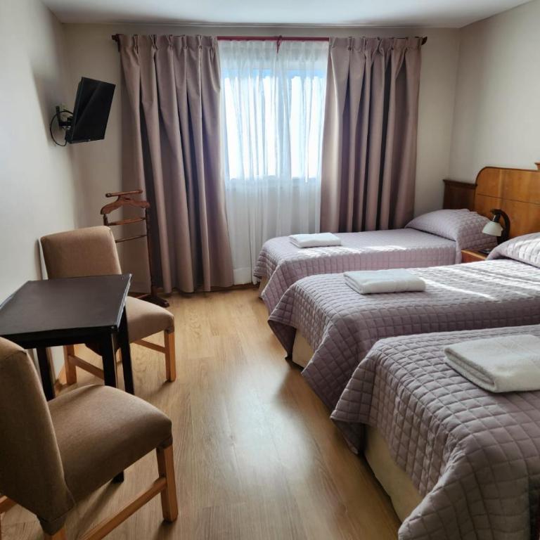 Hotel Picos Del Sur - Habitación Triple con 3 camas individuales - 5
