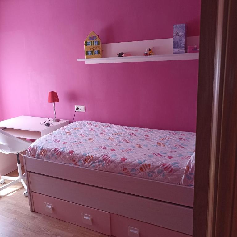 Piso Yade en Oviedo, próximo a los Vegas con Parking y Wifi - Three-Bedroom Apartment - 18
