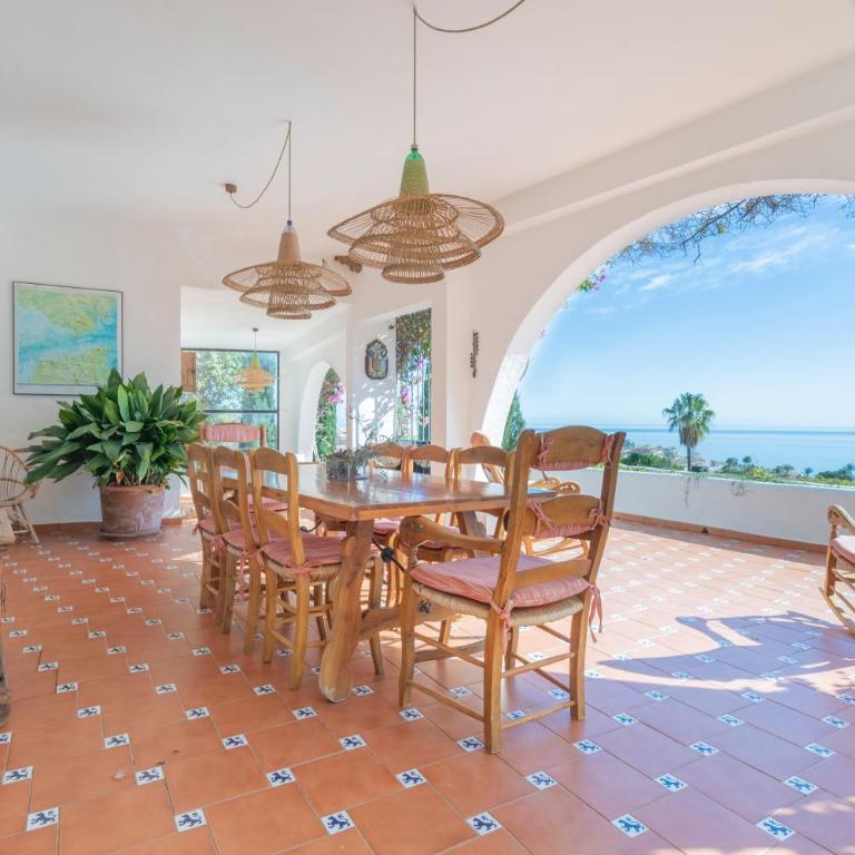 Villa con maravillosas vistas y jardines - Villa con vistas al mar - 7