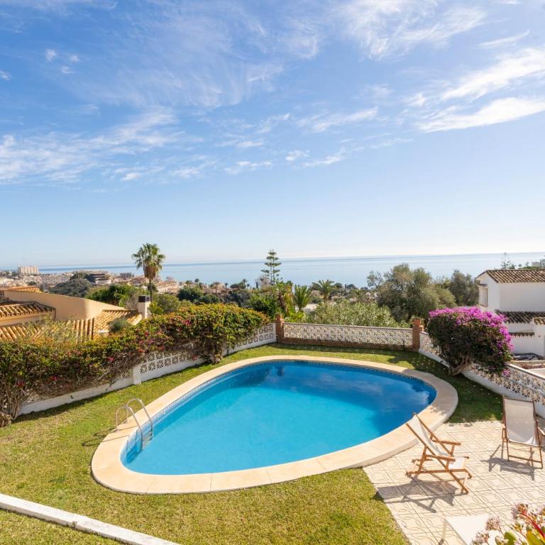 Villa con maravillosas vistas y jardines - Villa con vistas al mar - 3