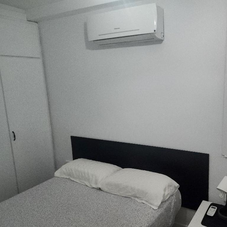 Apartamento en la Rambla Centro Alicante C - Three-Bedroom Apartment - 59