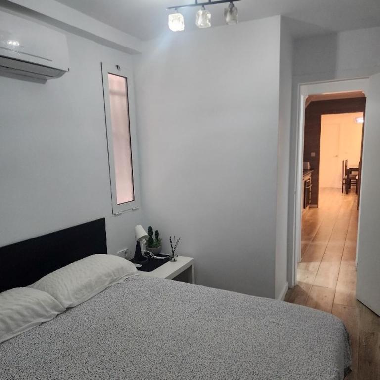 Apartamento en la Rambla Centro Alicante C - Three-Bedroom Apartment - 39