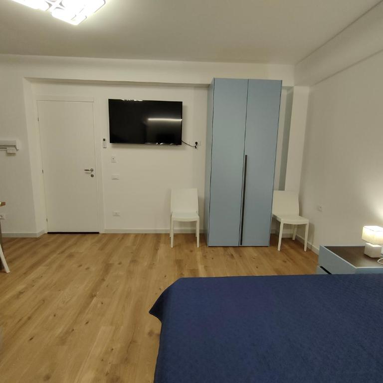 DH Studio Apartments - One-Bedroom Apartment - 4