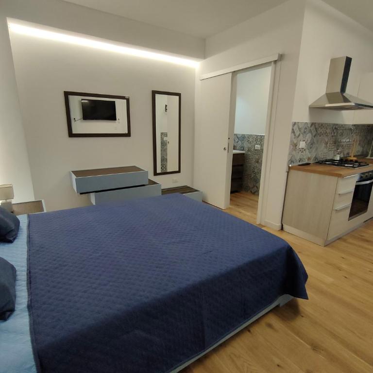 DH Studio Apartments - One-Bedroom Apartment - 7