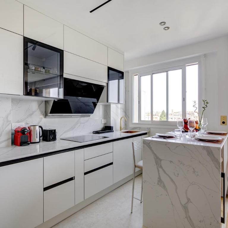 101 Penthouse Royal à Paris avec Vue Imprenable sur la Tour Eiffel - Appartement 1 Chambre - 12