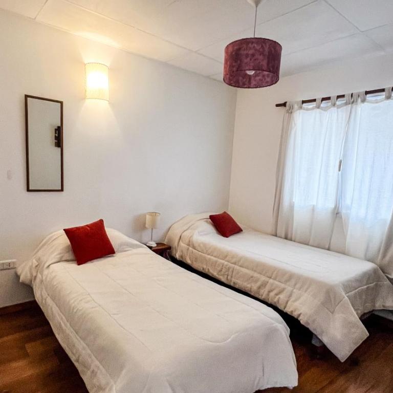 RentUp - Casa con piscina climatizada en una zona tranquila de Bariloche - Casa de 2 dormitorios - 18