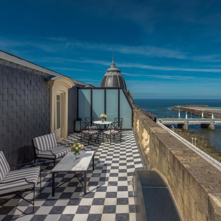 Hotel Maria Cristina, a Luxury Collection Hotel, San Sebastian - Suite Terraza de 1 dormitorio con vistas al río y terraza - 1 cama extragrande - 11