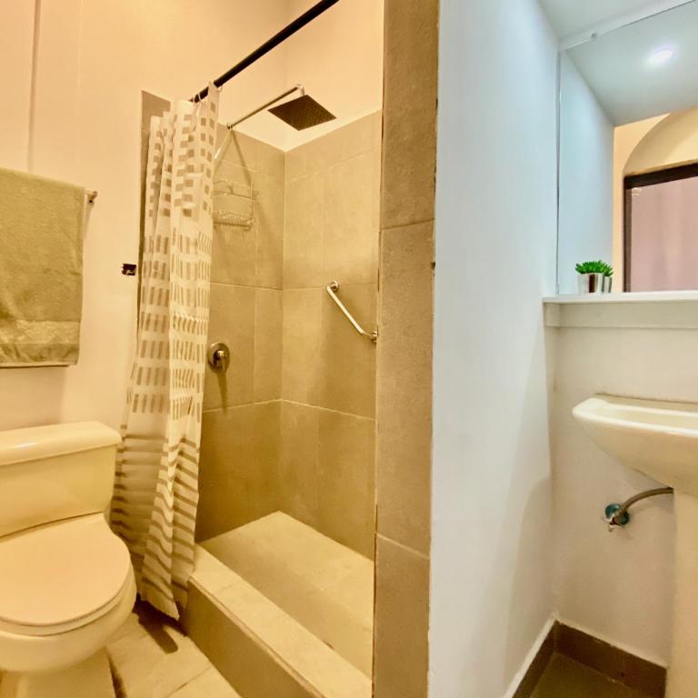 Great Location Quito Apartments - One-Bedroom Apartment - 3