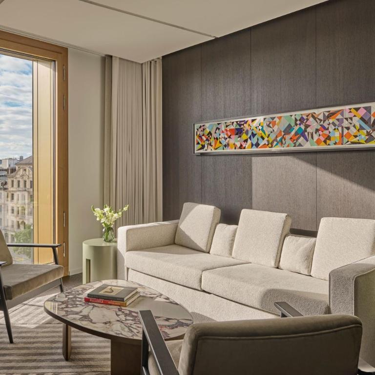 Koenigshof, a Luxury Collection Hotel, Munich - One-Bedroom Panorama King Suite with City View - 2