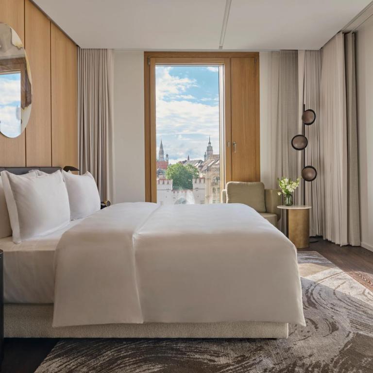 Koenigshof, a Luxury Collection Hotel, Munich - One-Bedroom Panorama King Suite with City View - 1