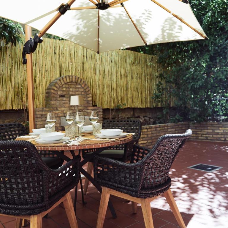 Domus Duca Claudius I Classy Vatican Apartment With Private Garden - Apartment mit 1 Schlafzimmer - 3