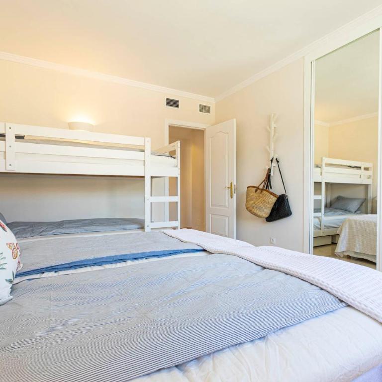 El Manantial, Elviria - Three-Bedroom Apartment - 28