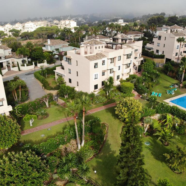 El Manantial, Elviria - Three-Bedroom Apartment - 39