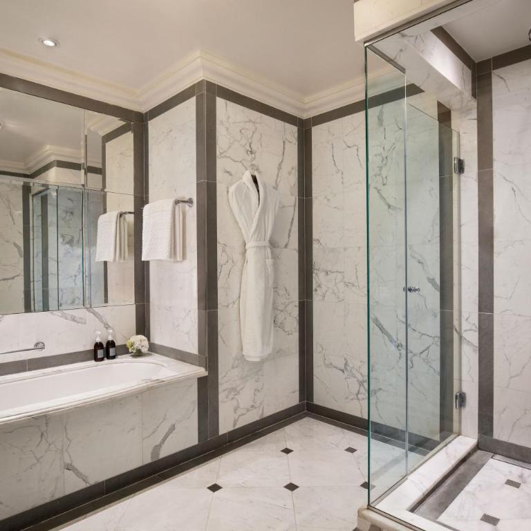 The St. Regis Florence - Royal, Suite, 1 King - 8