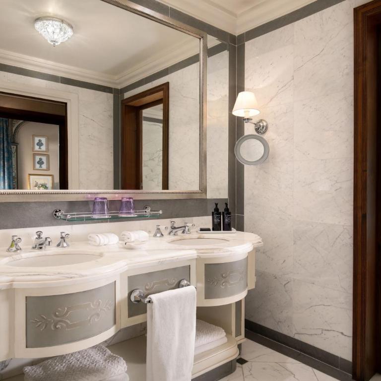 The St. Regis Florence - Royal, Suite, 1 King - 9