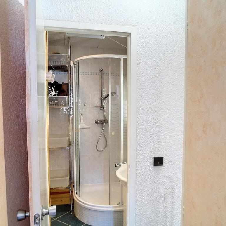 Appartement de 30m² pour 4 pers, balcon sud-ouest, accès direct pistes, parking gratuit - FR-1-178-383 - Apartment - 8