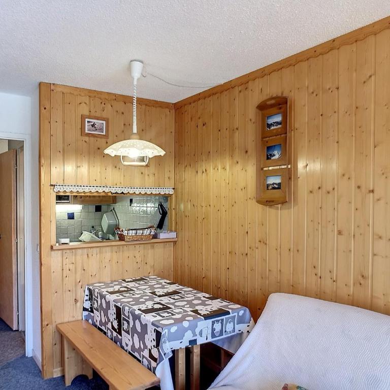 Appartement de 30m² pour 4 pers, balcon sud-ouest, accès direct pistes, parking gratuit - FR-1-178-383 - Apartment - 10