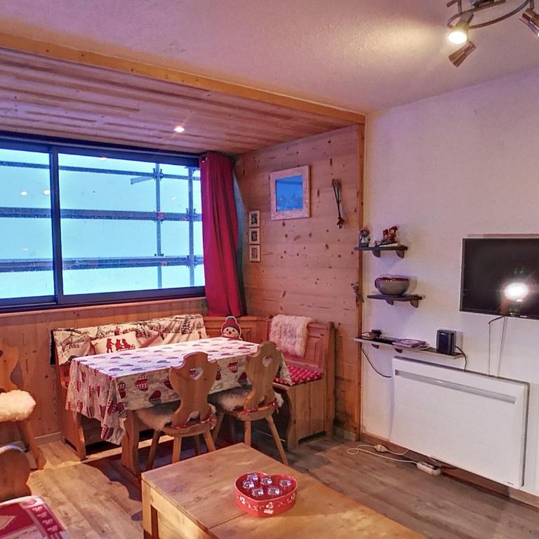 Charmant 3 pièces aux Menuires - Ski aux pieds, Parking, Wifi inclus - Apartamento de 1 dormitorio - 10