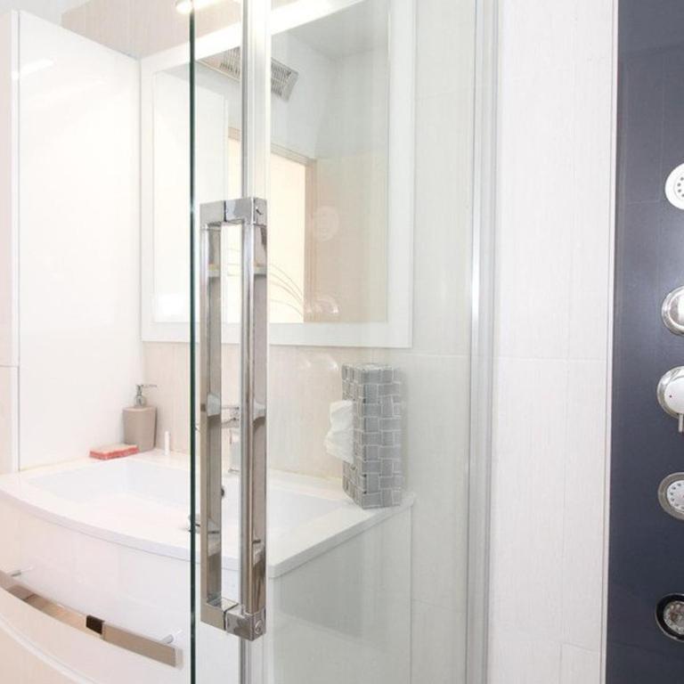 T2 moderne à Balaruc-les-Bains avec clim, parking et wifi - Appartement 1 Chambre - 14