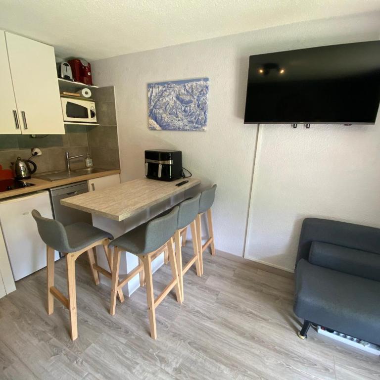 Studio cosy près du domaine skiable avec parking - Studio - 3