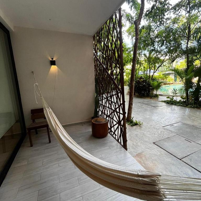 Cozy Apartament with a king size bed - Apartment with Pool View - 16
