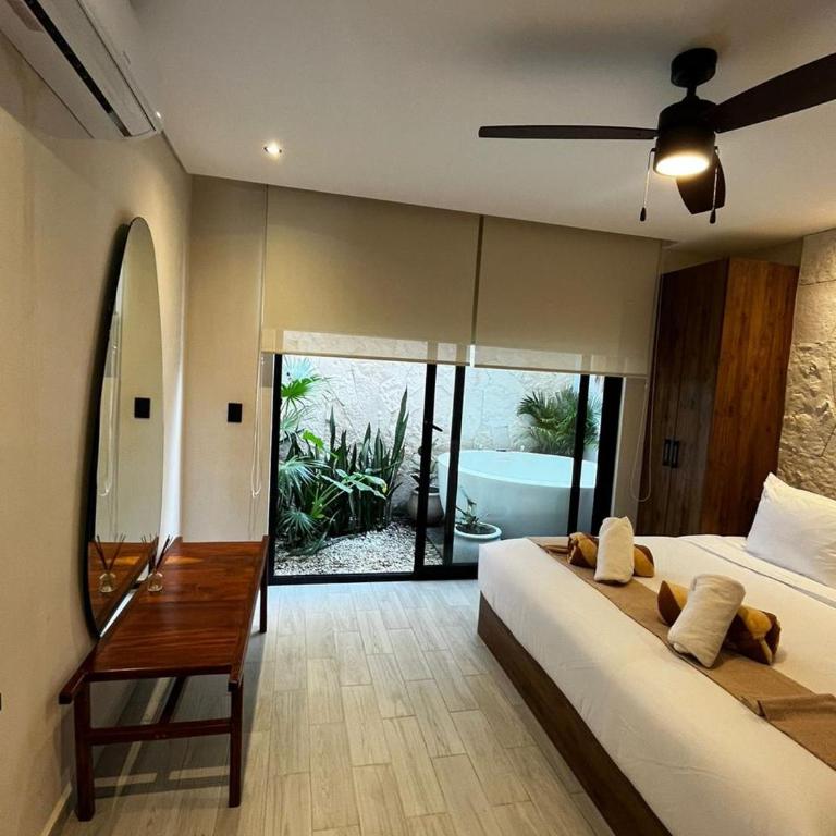 Cozy Apartament with a king size bed - Apartment with Pool View - 3
