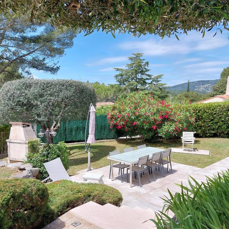 Gîte LES PINS climatisé piscine jardin parking - Maison 2 Chambres - 31