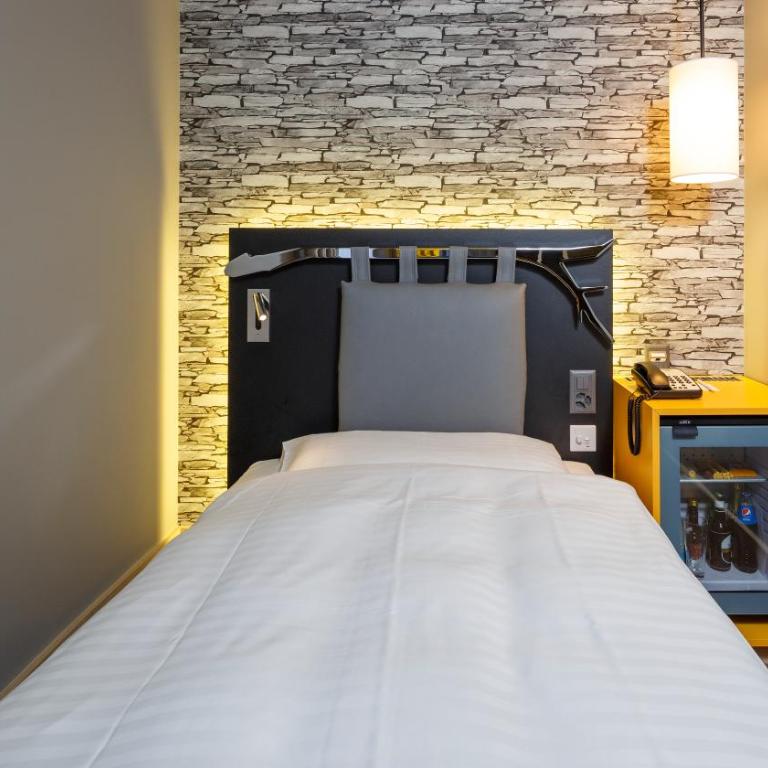 Swiss Wine by Fassbind - Chambre Simple avec Vue sur Rue - 2