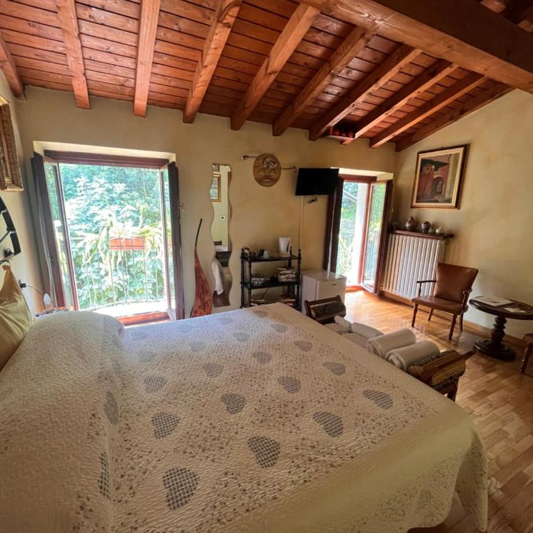 The Queen Tower - Two Connecting Double Rooms - 7