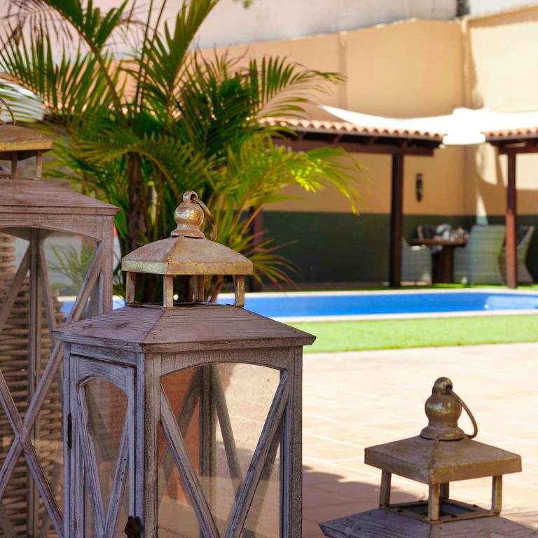 Happiness Chalet with Heated Swimming Pool - Villa con piscina privada - 13